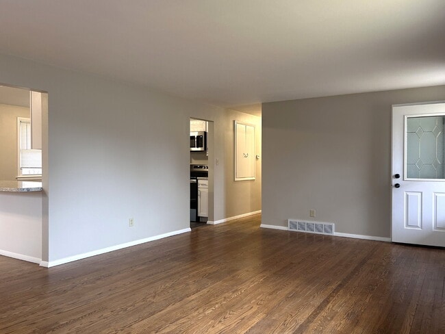 1524 E Glendale Ave in Appleton, WI - Building Photo - Building Photo