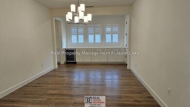 3376 Loggerhead Cir in Folsom, CA - Building Photo - Building Photo