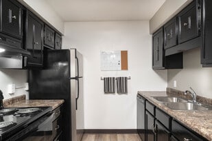 Thunder Ridge Apartments in Cedar Falls, IA - Building Photo