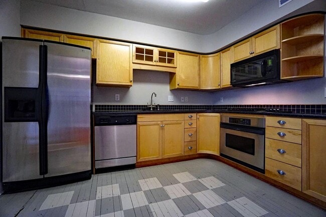 43 Ashley Ave in Charleston, SC - Building Photo - Building Photo