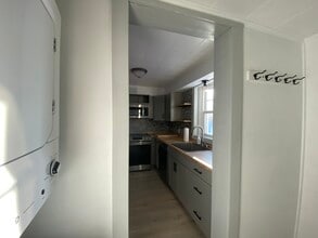 454 Kenwood Ave, Unit 1ST FLOOR-#1 in Delmar, NY - Building Photo - Building Photo