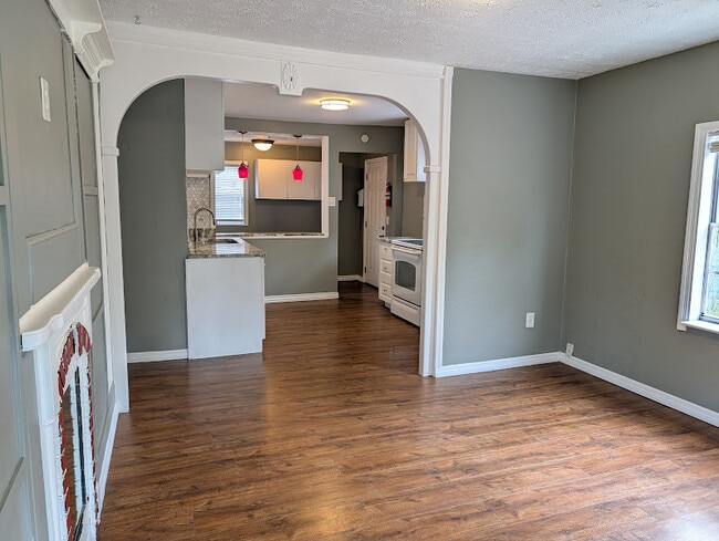 property at 1909 E 99th Ave