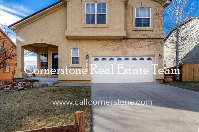 property at 819 Ridgebury Pl