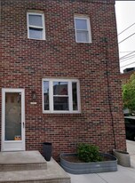 1651 S Camac St in Philadelphia, PA - Building Photo