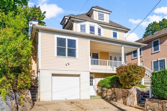 property at 59 Oak St
