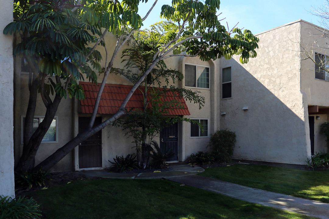 Casa De Alvarado in San Diego, CA - Foto de edificio