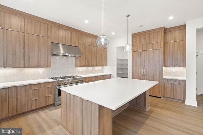 849 N Manchester St in Arlington, VA - Building Photo - Building Photo