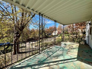 77 Conestee St in Asheville, NC - Foto de edificio - Building Photo