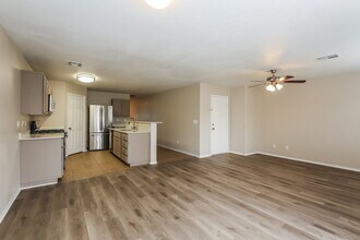 4822 Sapphire Light St in North Las Vegas, NV - Building Photo - Building Photo