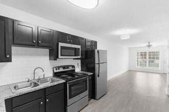 Cliff Corners in Birmingham, AL - Building Photo - Interior Photo