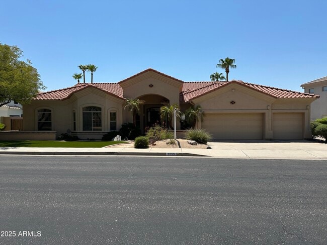 property at 2053 E Clubhouse Dr