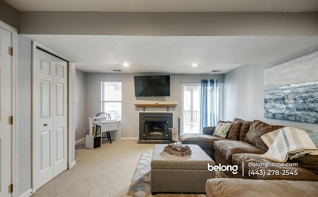 property at 1152 Oakmoor Ct