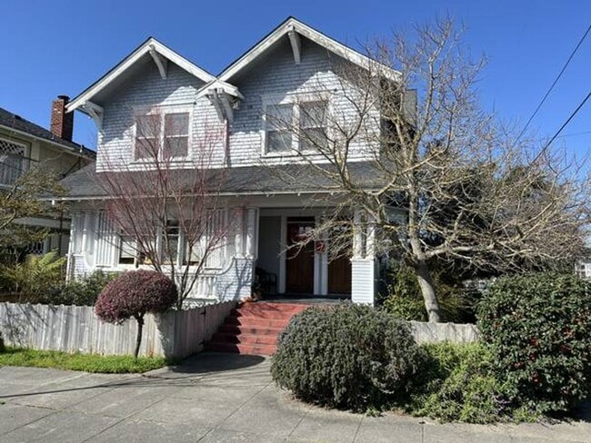 241 15th St in Eureka, CA - Building Photo - Building Photo