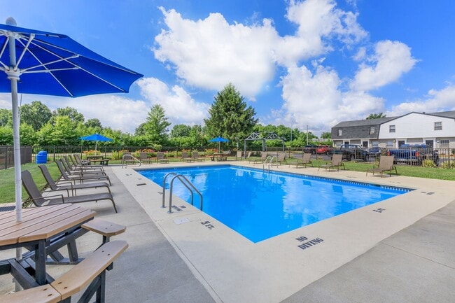 TOWNHOMES AT BLENDON