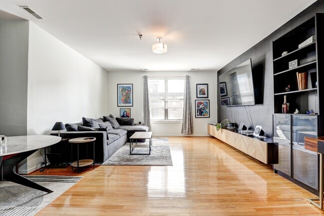 property at 1726 Aliceanna St