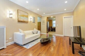 4840 W Henderson St in Chicago, IL - Building Photo - Building Photo