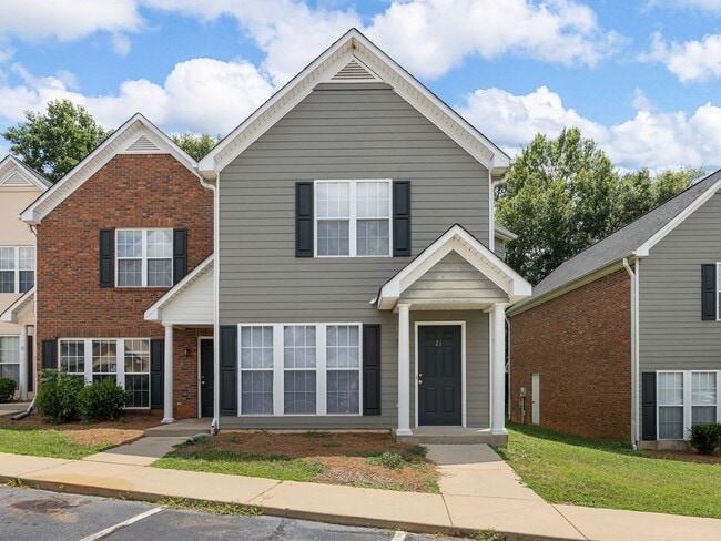 23 Whitfield Way in Greer, SC - Building Photo - Building Photo
