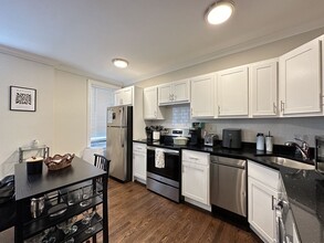 3345 N Marshfield Ave in Chicago, IL - Building Photo - Building Photo