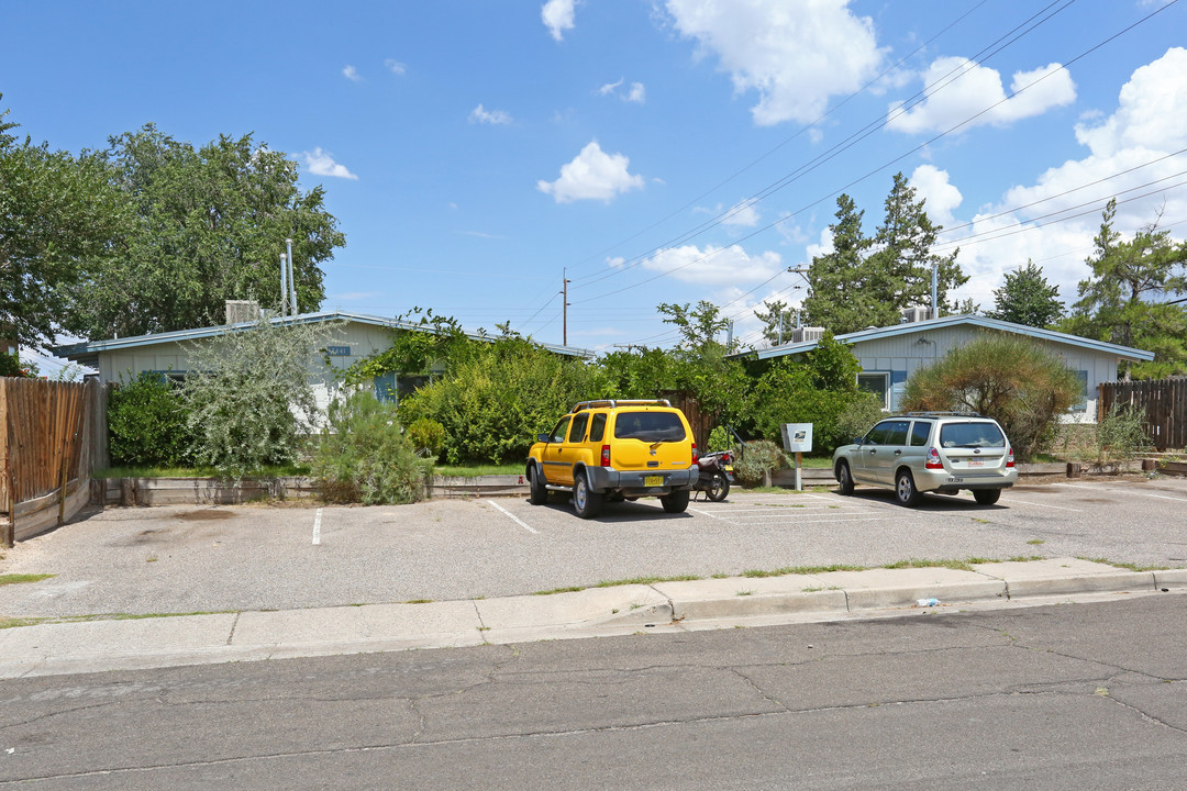 3441-3445 Vail Ave SE in Albuquerque, NM - Building Photo