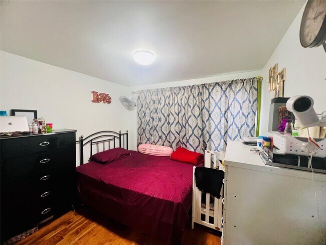 146-14 Linden Blvd in Queens, NY - Building Photo - Building Photo