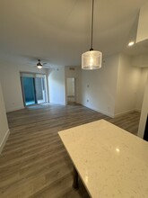60 NW 31st St, Unit B3 in Miami, FL - Building Photo - Building Photo