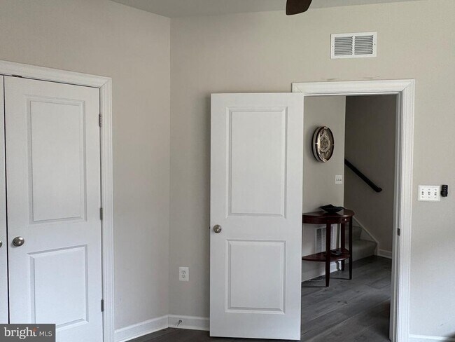 7312 Mountaineer Dr in Alexandria, VA - Building Photo - Building Photo