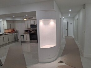 12251 SW 82nd Ave in Pinecrest, FL - Building Photo - Building Photo