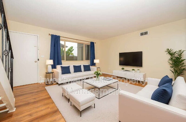 property at 1453 Melrose Ave