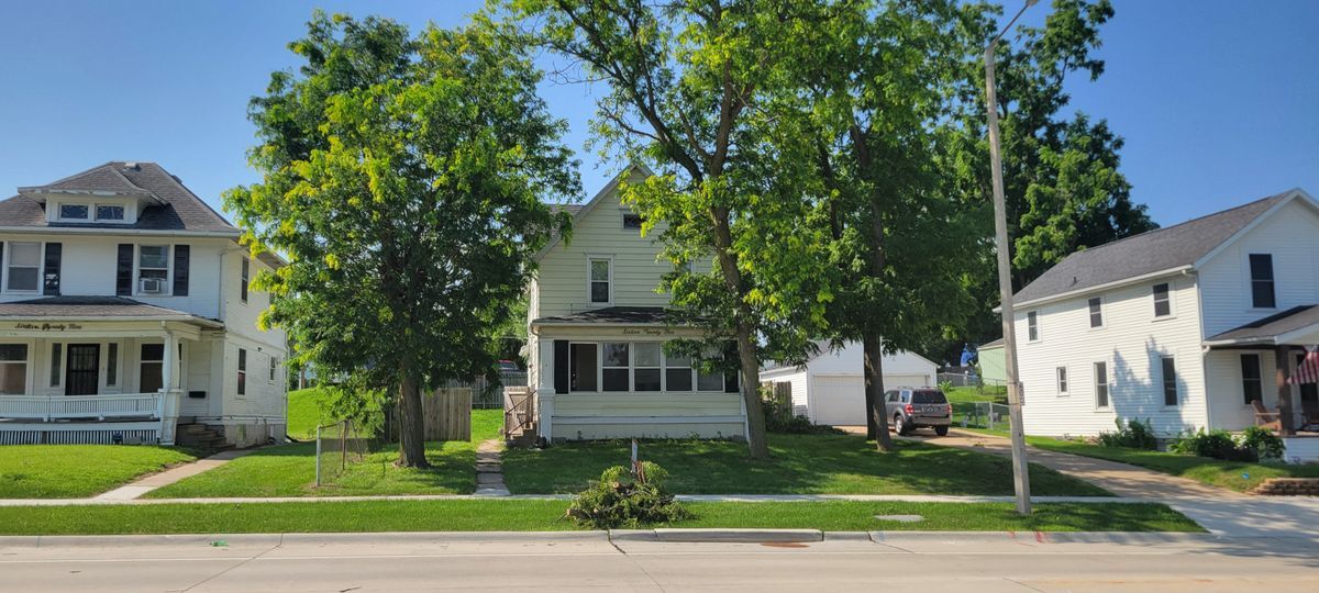 1625 12th Ave SE in Cedar Rapids, IA - Building Photo