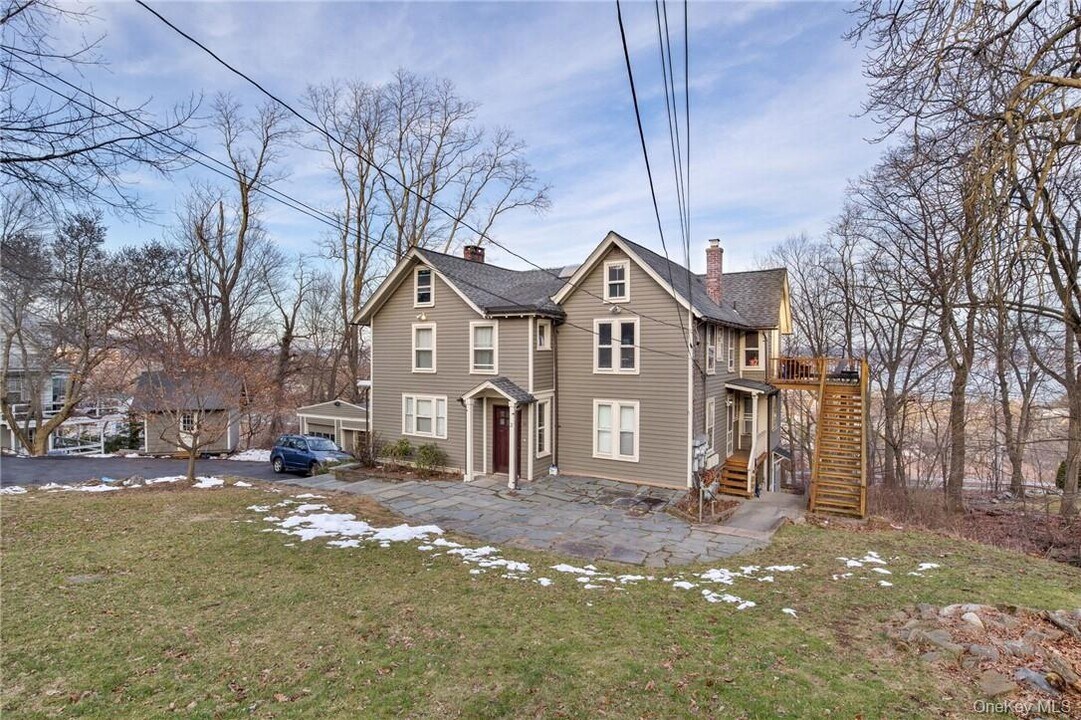 101 S Highland Ave in Nyack, NY - Building Photo