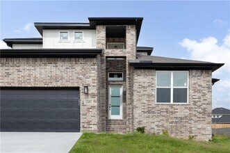 1081 Whistler St in Bentonville, AR - Building Photo - Building Photo
