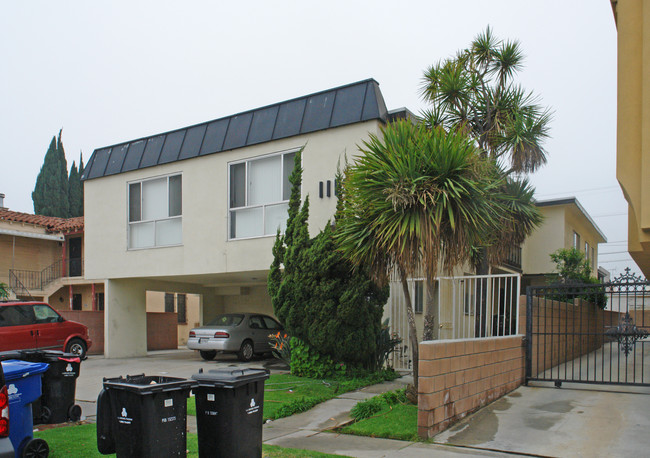 1119 S Corning St in Los Angeles, CA - Building Photo - Building Photo