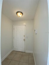 14021 Trouville Dr in Tampa, FL - Building Photo - Building Photo