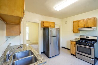 713 S Beech St in Syracuse, NY - Building Photo - Building Photo
