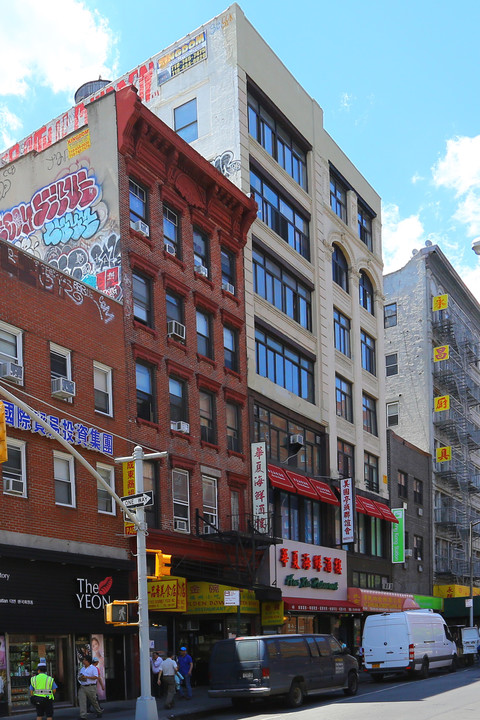 51 Division St in New York, NY - Foto de edificio