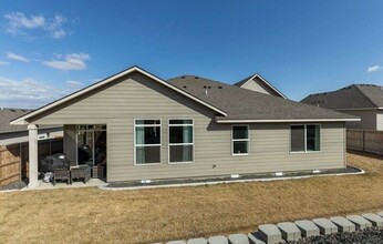 4316 S Dennis Ct in Kennewick, WA - Building Photo - Building Photo