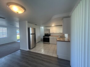 3635 Haven Dr in New Port Richey, FL - Building Photo - Building Photo