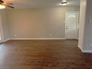 1121 Alice St in Deer Park, TX - Building Photo - Building Photo