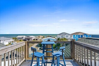 397 E 2nd St in Ocean Isle Beach, NC - Building Photo - Building Photo
