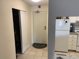 24 Whites Ave, Unit 54 in Watertown, MA - Building Photo