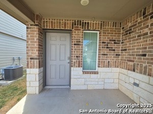 156 Middle Grn Lp in Floresville, TX - Building Photo - Building Photo