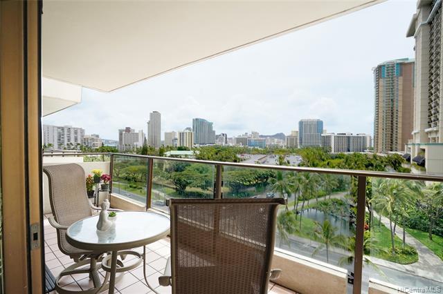 1860 Ala Moana Blvd in Honolulu, HI - Building Photo - Building Photo