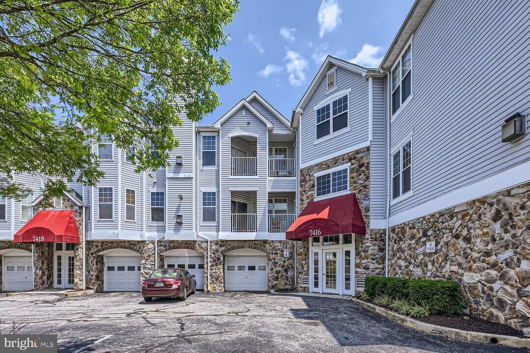 7416 Hindon Cir in Windsor Mill, MD - Foto de edificio