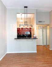 490 N Civic Dr in Walnut Creek, CA - Building Photo - Building Photo