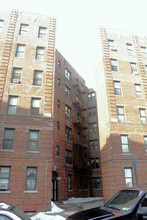 2123 Tiebout Ave in Bronx, NY - Building Photo - Building Photo