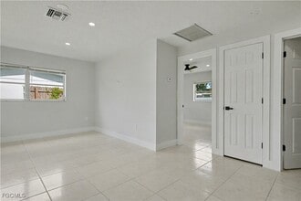 138 Brooks Rd in North Fort Myers, FL - Building Photo - Building Photo
