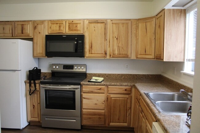 property at 736 Bennett Ave