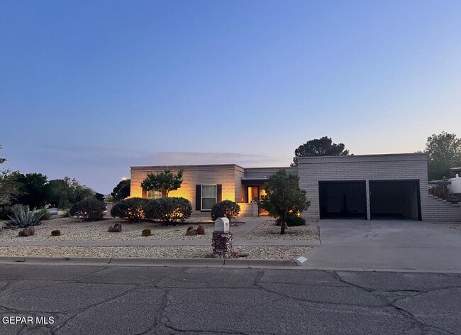 6301 Jebel Way in El Paso, TX - Building Photo - Building Photo