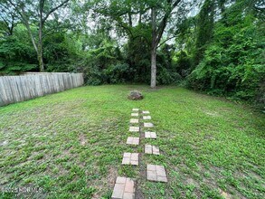 1050 W Indiana Ave in Southern Pines, NC - Building Photo - Building Photo