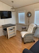 2580 NE Indian River Dr in Jensen Beach, FL - Building Photo - Building Photo